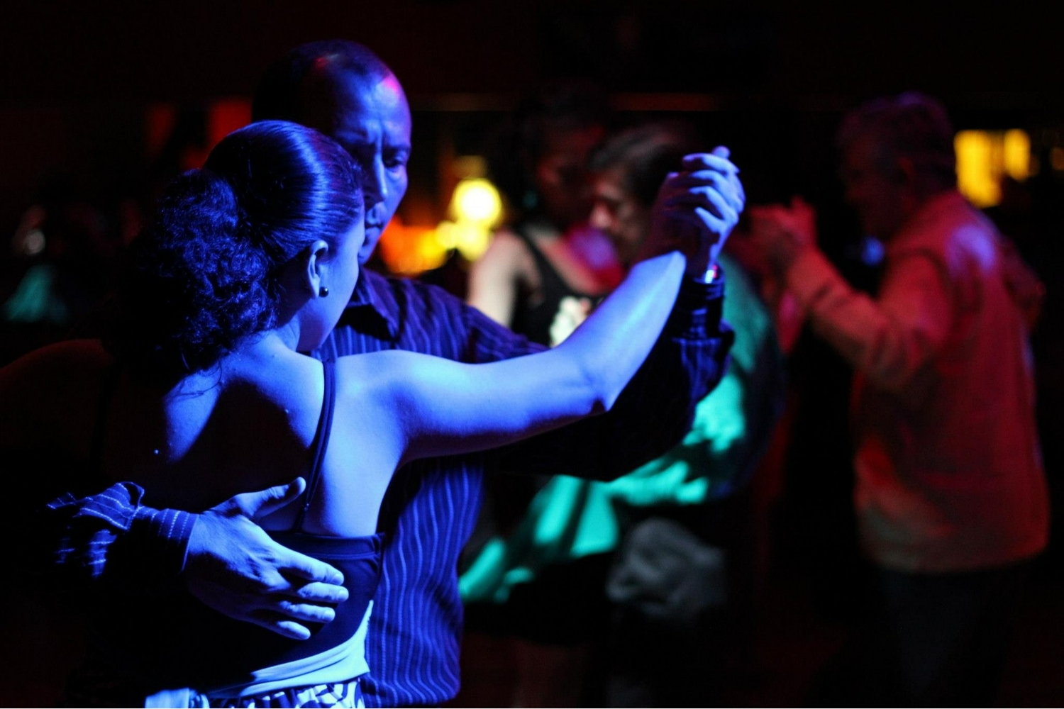 Pasos elegantes: Aprende Tango