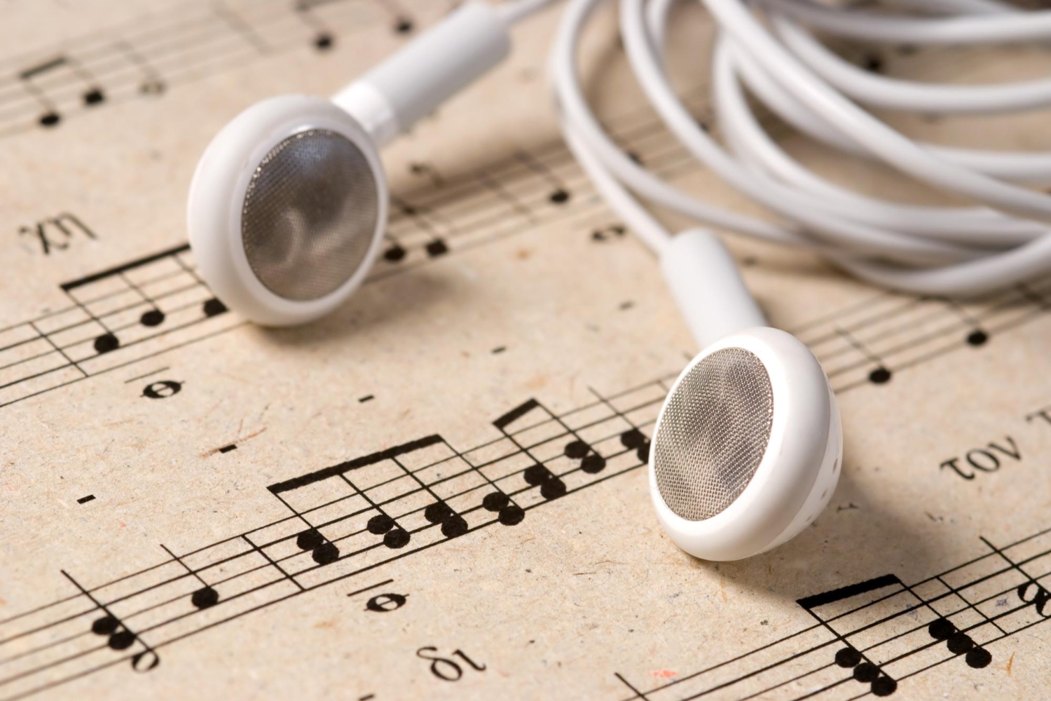 Fundamentos de producción de música y sistemas de audio